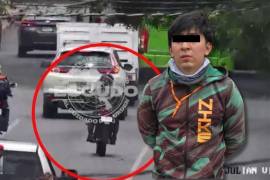 Un motociclista fue detenido por elementos de la policía de Monterrey acusado de acosar a mujeres y luego subir los videos a redes sociales.