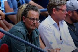 Matthew Perry falleció el 28 de octubre de 2023; el caso involucra a cinco acusados por tráfico de drogas.