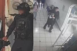 El caso de Osmar “N”, adolescente acusado de asesinar a dos docentes en una preparatoria de Michoacán, revela nuevas aristas: el papel de sus compañeros para detenerlo, el origen desconocido del arma y las discusiones sobre justicia para menores.