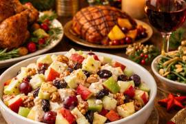 La ensalada de manzana es un platillo muy popular, en especial para las cenas de Navidad.