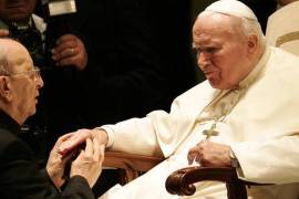 El fundador de los Legionarios de Cristo, Marcial Maciel, pasó de ser considerado un “ejemplo de santidad” a convertirse en uno de los mayores depredadores sexuales en la historia de la Iglesia católica