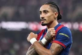 Varios clubes de Arabia Saudita y la Premier League mantienen el interés por el atacante brasileño.