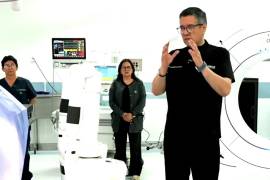 El IMSS Bienestar avanza en la modernización del sistema público de salud con inteligencia artificial, quirófanos inteligentes y robots quirúrgicos para mejorar la atención médica en México.