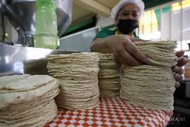 El posible aumento en combustibles y costos operativos presiona el valor de la tortilla en la región.