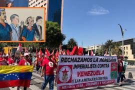 Protesta a favor de Nicolás Maduro y Cilia Flores recorre las calles de la CDMX