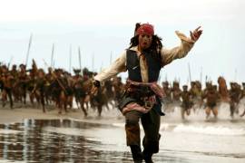 Escena de Piratas del Caribe, Jack Sparrow interpretado por Johnny Depp.