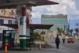 Cuba atraviesa una crisis energética sin precedentes luego del endurecimiento de las sanciones de Estados Unidos, promovidas por el presidente Donald Trump. La falta de combustible ya impacta sectores estratégicos.