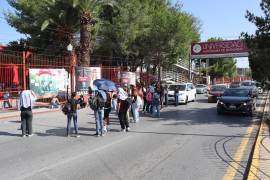 Estudiantes de la UANE Saltillo se manifiestan; piden soluciones ante irregularidades y cobros adicionales