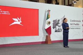 La presidenta Claudia Sheinbaum presentó el emblema de Olinia, un vehículo eléctrico diseñado y producido en México, inspirado en la riqueza cultural de los alebrijes oaxaqueños.