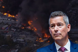 Avión de carga se desploma en Aeropuerto Internacional Muhammad Ali, Kentucky