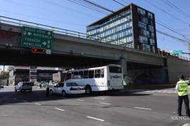 Los dispositivos instalados en Venustiano Carranza son alimentados constantemente con datos actualizados para optimizar el flujo vehicular y considerar horarios clave.