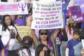 Cada 8 de marzo, miles de mujeres toman las calles de Saltillo para visibilizar la violencia de género y exigir justicia para las víctimas de feminicidio y otras agresiones.