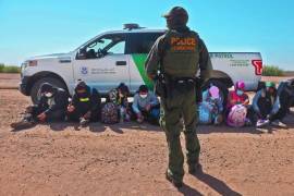 Agentes de la Patrulla Fronteriza realizan operativos de vigilancia para detectar el cruce ilegal de migrantes en los corredores de salida.