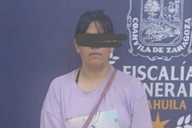 Evelyn, de 40 años, fue vinculada a proceso por violencia familiar tras el rescate de su padre Adrián, de 70 años, hallado en condiciones de hacinamiento en un domicilio de la colonia República.