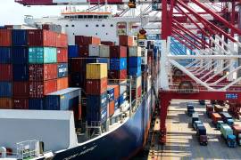 Pese a que el arancel promedio saltó de 16 a 28 por ciento para naciones sin tratado comercial como China, la medida ha golpeado más a las cadenas de suministro que a la inflación nacional.