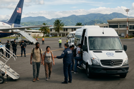 Costa Rica abre sus puertas para acoger y regularizar el estatus de personas detenidas por Estados Unidos, con el apoyo de organismos internacionales.