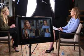 En esta imagen proporcionada por NBC News la periodista Savannah Guthrie, derecha, durante una entrevista exclusive con Amber Heard, que se transmitirá completa el viernes 17 de junio en “Dateline NBC”.
