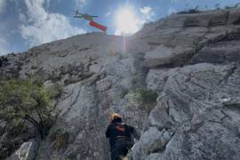 Elementos de Protección Civil de Nuevo León coordinaron el rescate del cuerpo de Osvaldo Badillo, de 33 años de edad