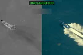 Estados Unidos hundió un tercer barco presuntamente vinculado al narcotráfico en el Caribe sur, cerca de las costas de Venezuela, en una operación militar en la que murieron tres presuntos narcotraficantes, informó este viernes el presidente Donald Trump.