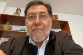 Alburean al diputado Fernández Noroña durante transmisión en vivo