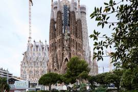 Vista de la Sagrada Familia de Barcelona, templo comenzado por Gaudí en 1882 y que permanece aún permanece sin terminar, es uno de los signos de identidad de Barcelona.