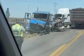 Tres tractocamiones estuvieron involucrados en el accidente ocurrido sobre la carretera federal 57, en el tramo Allende-Nueva Rosita.