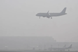 Autoridades aeroportuarias reiteraron que la suspensión de operaciones por mal clima es una medida estándar para garantizar la seguridad de pasajeros y tripulación.