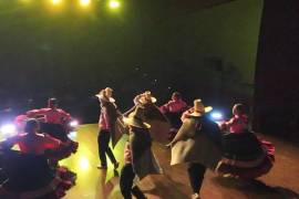 Agrupaciones de Argentina, Colombia, El Salvador, Chile y México participaron en el 11º Encuentro Internacional Folklórico NA-IN, celebrado en el Teatro de la Ciudad de Ramos Arizpe.