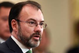 FGR echa para atrás petición de capturar a Videgaray… por ahora