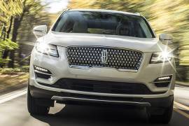 Precios, versiones y equipamiento de la Lincoln MKC 2019