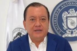 ”Yo solamente me inscribiría con la aprobación de mi amigo y líder y también del maestro Félix Salgado Macedonio”, declaró en un video.