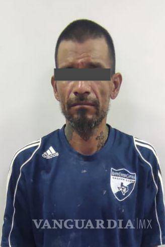 Agentes catean dos viviendas en Monterrey por narcomenudeo