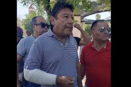 Integrantes del movimiento acusaron a policías municipales y estatales de presuntas agresiones durante el operativo para liberar la vía federal.