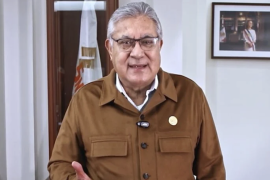 Docentes cuestionan el uso de una aeronave del SNTE por parte de Alfonso Cepeda Salas y exigen transparencia sobre el manejo de los recursos sindicales.