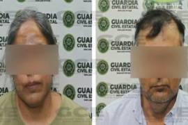 Les aseguraron ocho armas de fuego, entre ellas un fusil AK-47, una tipo AR-15, una escopeta semiautomática, dos rifles y tres armas cortas.