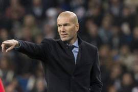 Zidane choca en España...y lo resuelve con una 'selfie'