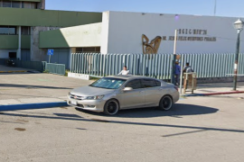 Personal de la Fiscalía General del Estado realizó las diligencias correspondientes tras el fallecimiento de un hombre en el IMSS de Nueva Rosita, Coahuila.
