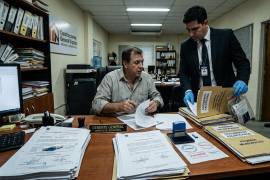 La empresa argumentó que un empleado alteró los documentos para obtener un beneficio económico, pero el Tribunal determinó que debía responder por las irregularidades detectadas.