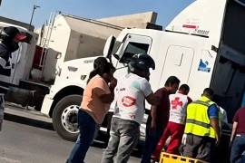 Elementos de seguridad y Vialidad resguardaron la zona del accidente para permitir las labores de peritaje.