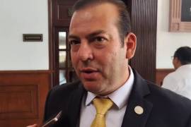 Felipe González Miranda acusó a Attolini de mentir y usar su influencia para no ser multado.