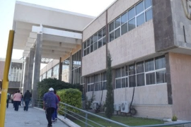 El bebé fue ingresado de emergencia a la Clínica 11 del IMSS en Piedras Negras tras ingerir un tornillo.