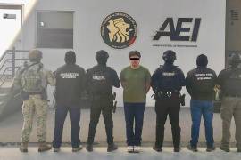 Fuerza Civil detuvo en Monterrey a José “N”, acusado de matar a un hombre en una tienda de abarrotes mientras estaba disfrazado de payaso