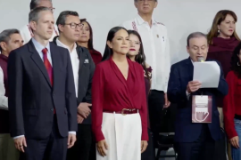 Durante una elección que se llevó a cabo en 20 minutos, la ex titular de la Secretaría del Bienestar, Ariadna Montiel Reyes fue designada como la dirigente nacional de Morena.