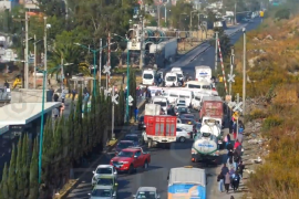 Algunas de las principales vialidades del Estado de México y la Ciudad de México se ven afectadas por el mega bloqueo de transportistas.