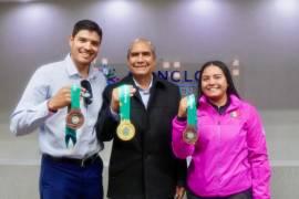 Dafne Quintero, campeona mundial de Tiro con arco, se reunió con alcalde de Monclova