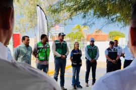 Personal de Tránsito y Medio Ambiente participa en la reforestación del Centro de Educación Vial.