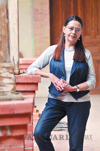 $!Saltillo reconoce la trayectoria cultural de Teresa Rodríguez