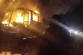 Aproximadamente desde las 23 horas del lunes y hasta la madrugada del martes se suscitaron los tiroteos, quemas de automotores y disparos a transformadores