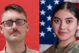 Izquierda, el primer teniente Tyler James Feehan. Derecha, a soldado Isabella Gonzales, de 19 años y originaria de Carrollton, Texas; perdieron la vida en un ataque iraní en Jordania.