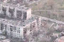 Imagen de un edificio destruido en la ciudad de Oleshki situada al sur del Ucrania. Actualmente se encuentra ocupada por Rusia desde el 6 de marzo de 2022.